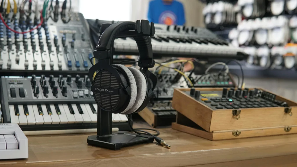 Beyerdynamic DT 990 Pro 250 Ohm headphone